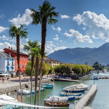 With Two And Shared Bathroom Guest house Minusio