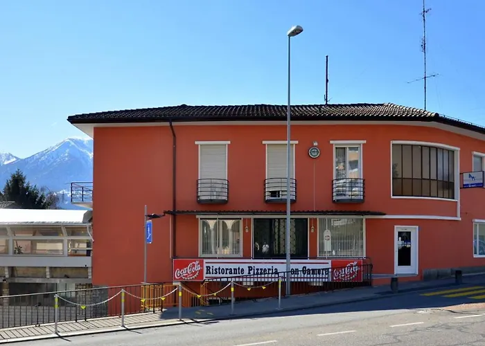 With Two And Shared Bathroom 3*